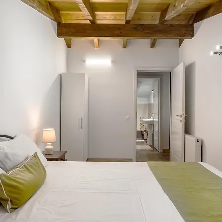 House Breathtaking Views & Private Mini Pool Jacuzzi In Corfu Case de vacanță Virós