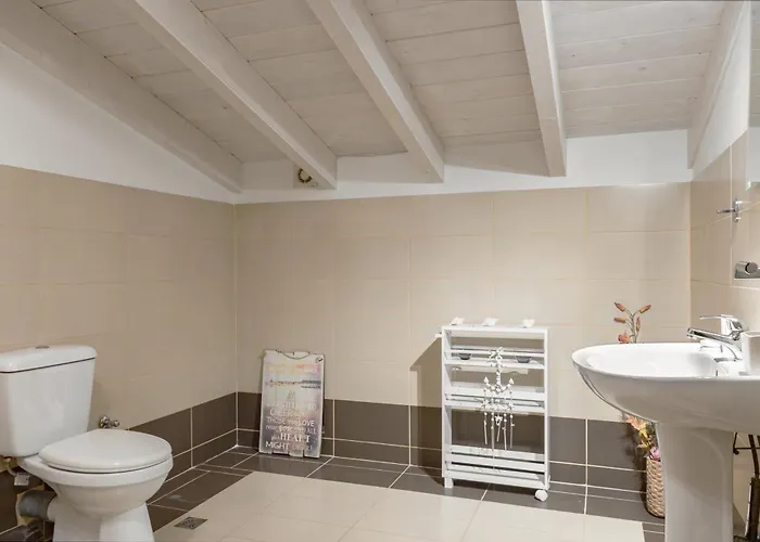 Ferienhaus House Breathtaking Views & Private Mini Pool Jacuzzi In Corfu *