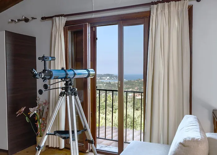 Ferienhaus House Breathtaking Views & Private Mini Pool Jacuzzi In Corfu *
